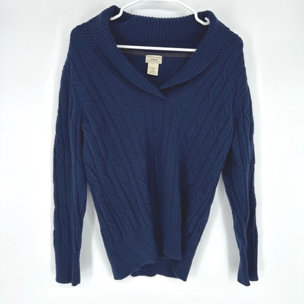 LL Bean Navy Cable Knit Lambswool Blend‎ Sweater Women Medium Shawl Collar